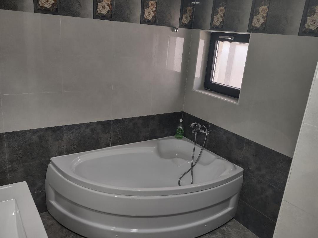 Hotel Ema&Zain Βουκουρέστι Εξωτερικό φωτογραφία